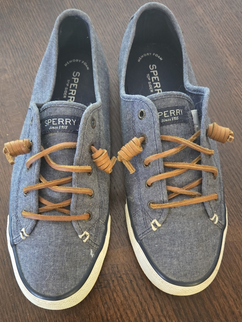 Womens Topsider Sperry Chambray Boat Shoes with Tan Leather Laces